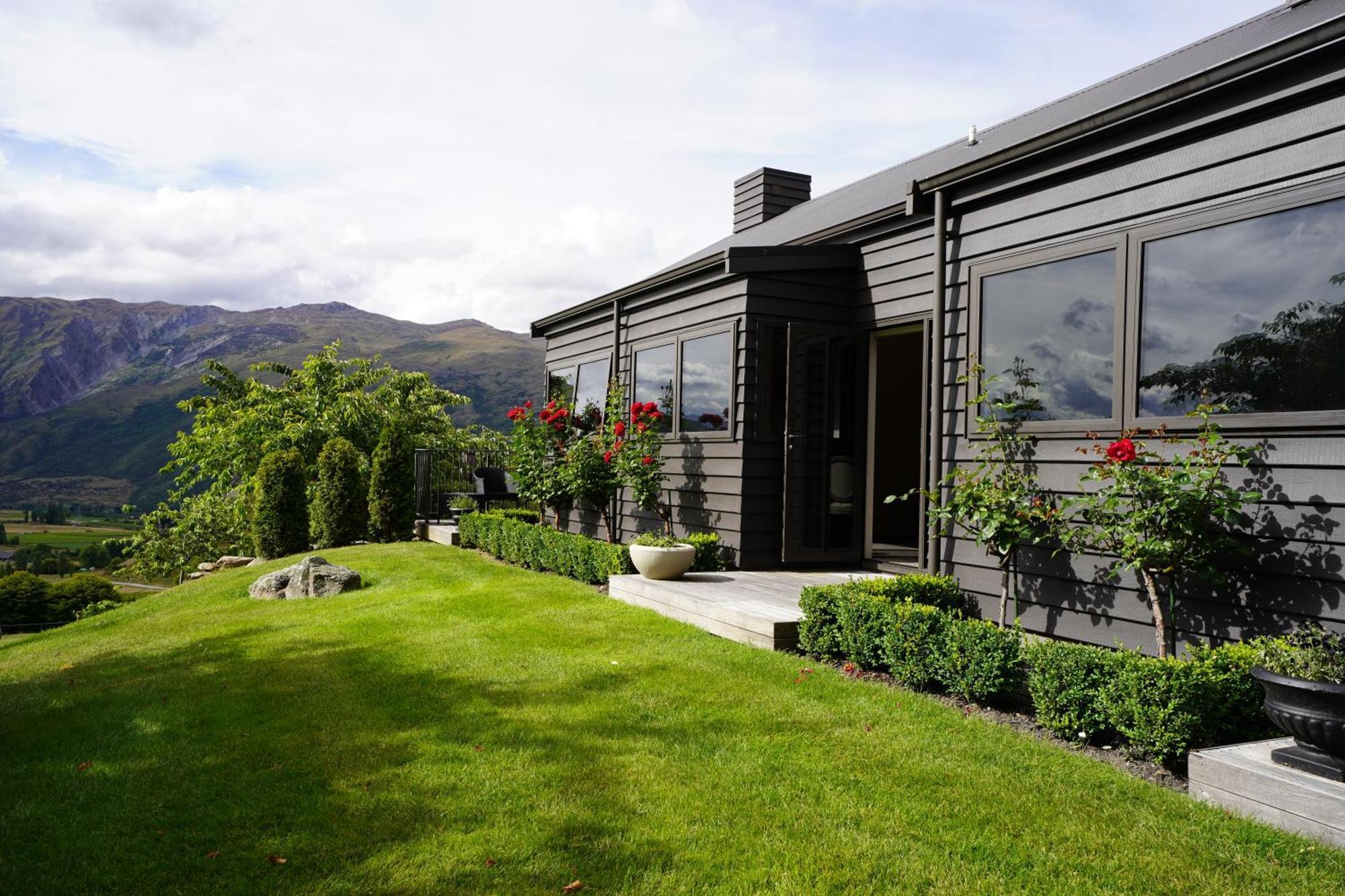 Mt Rosa Lodge Boutique Vineyard Accommodation Wanaka Zewnętrze zdjęcie